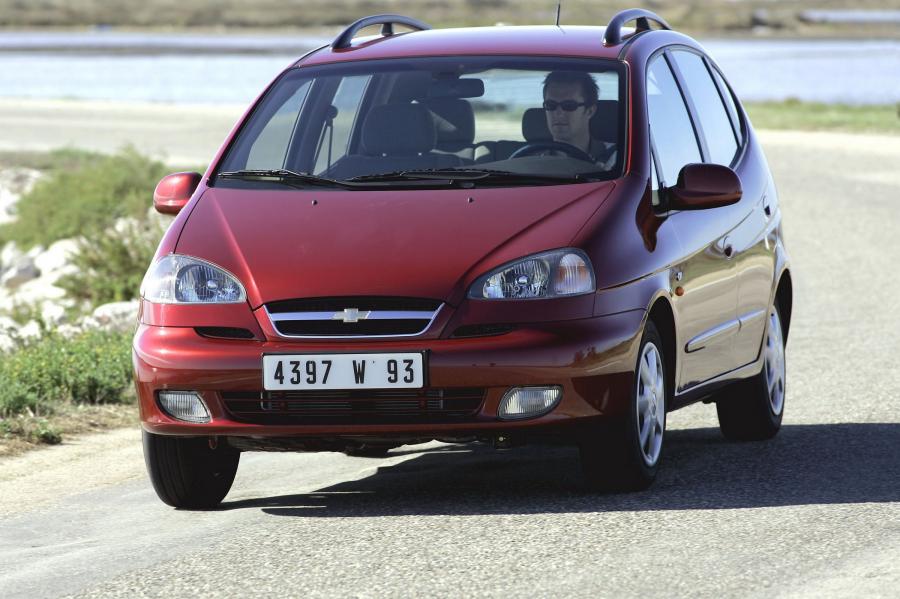  Chevrolet Rezzo 2000 года  (фото 21 из 28)